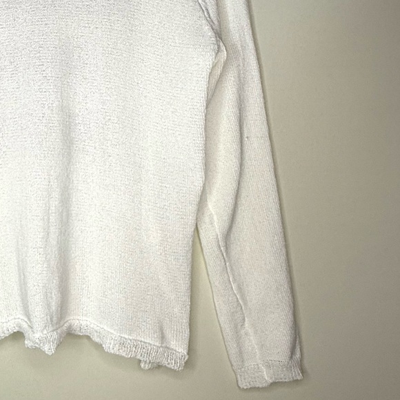 Boutique White and Tan Graphic Lightweight Sweater – Size S – NWT - Picture 5 of 7